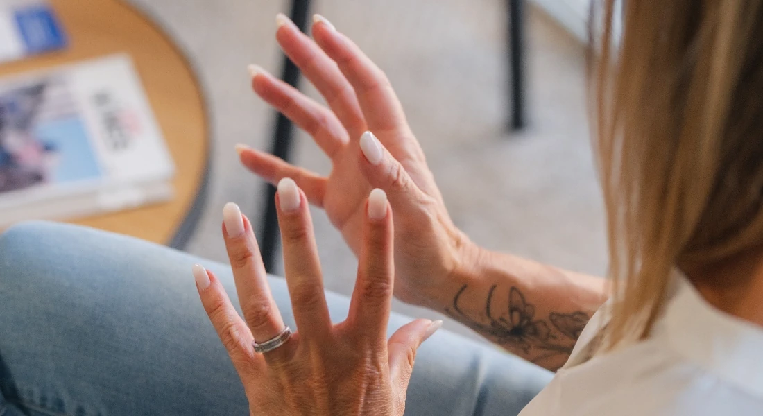 hands2
